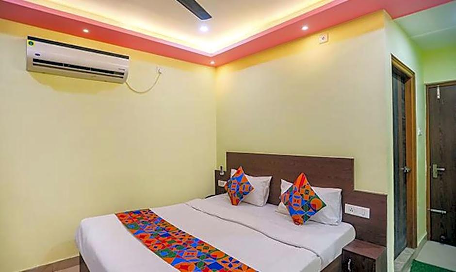 FabExpress Banarasi Kothi