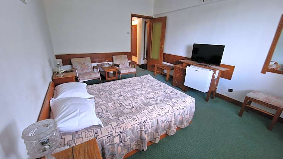 Hotel Bradul - Covasna