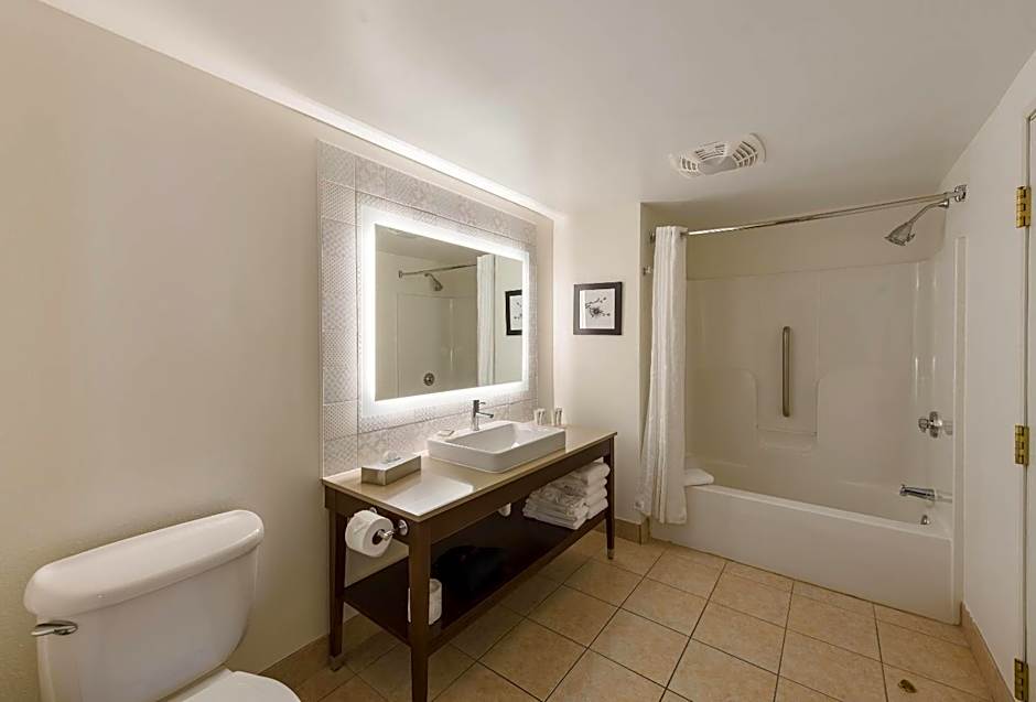 Country Inn & Suites by Radisson, Findlay, OH