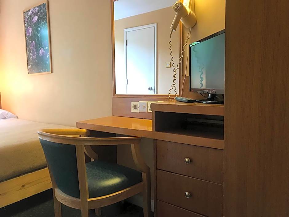 The Beverley House Hotel