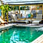 Banana Alaçatı Food & Stay - Adults Only