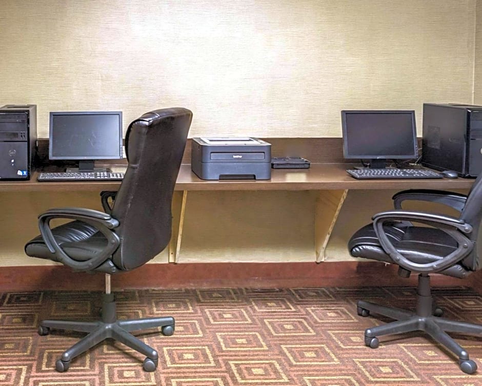 Comfort Suites Airport Charlotte