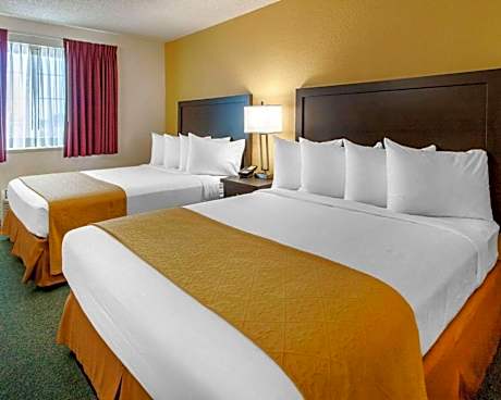Queen Room with Two Queen Beds - Accessible/Non-Smoking