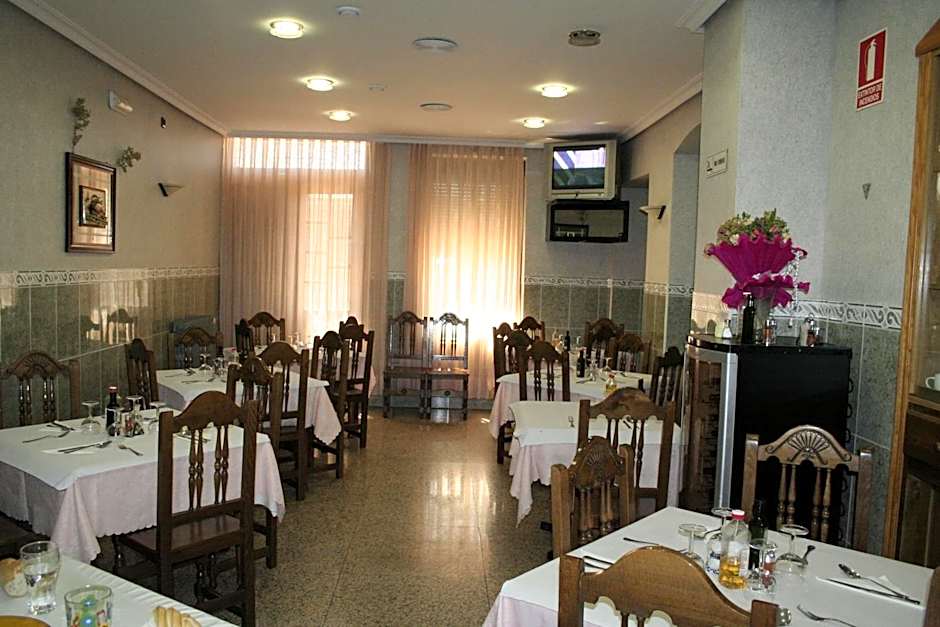 Hostal Restaurante Raton