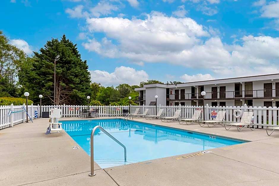 Quality Inn - Roxboro South