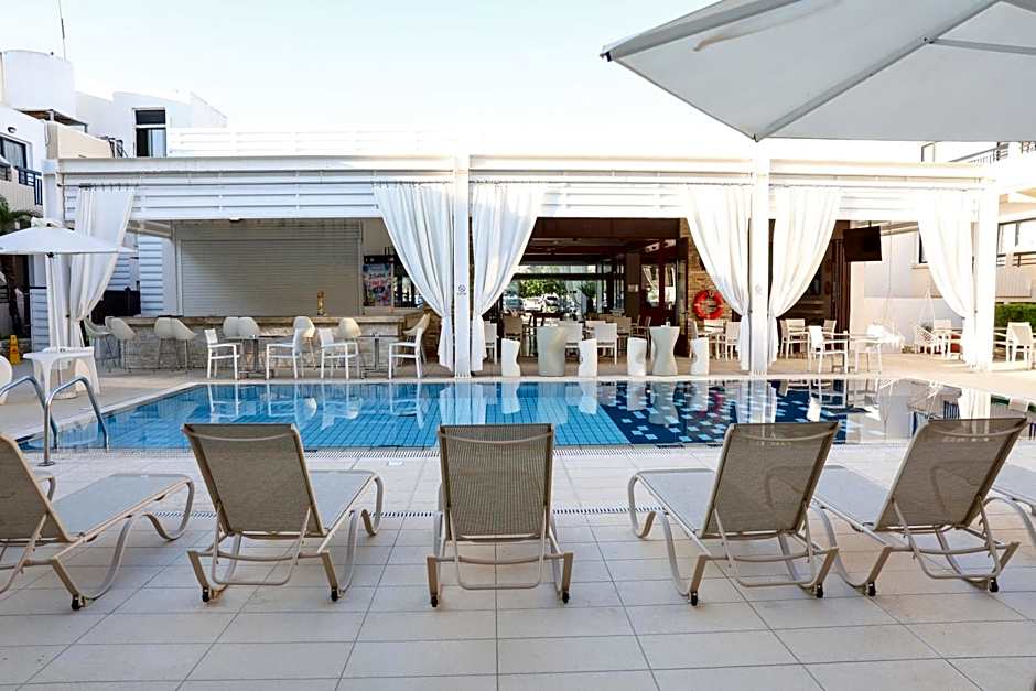 Senator Hotel Apartments