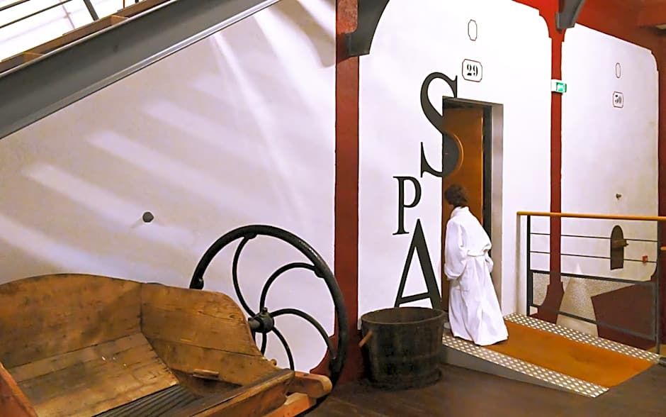 Domaine Riberach - Restaurant étoilé - Spa - Piscine naturelle - Vignoble bio