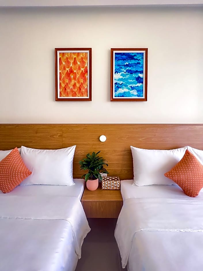 Tuna Hotel