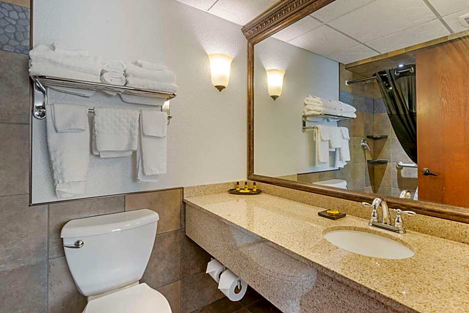 Best Western Plus Longbranch Hotel & Convention Center