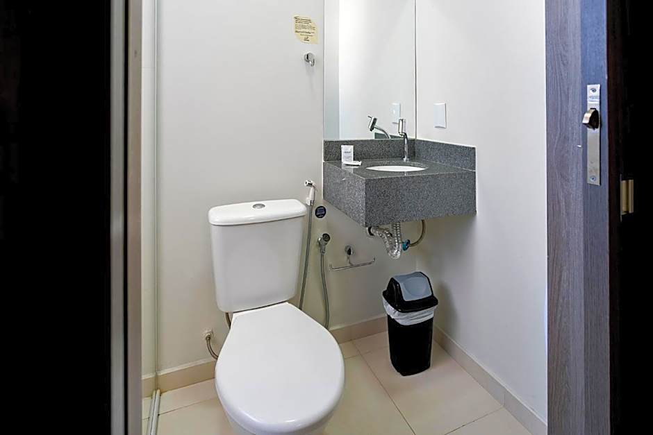 Hotel Valerim Itajaí / Navegantes