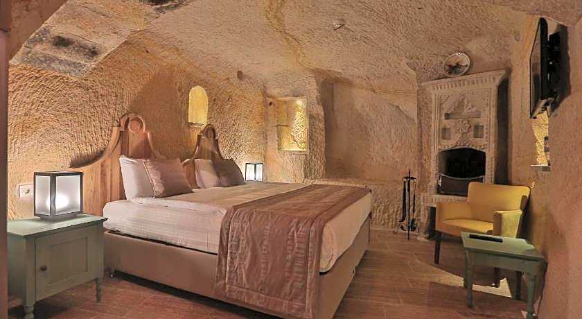 Acropolis Cave Suites