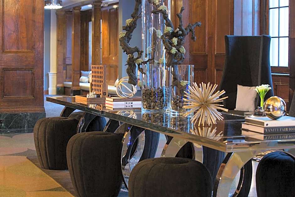 Renaissance by Marriott Albany Hotel
