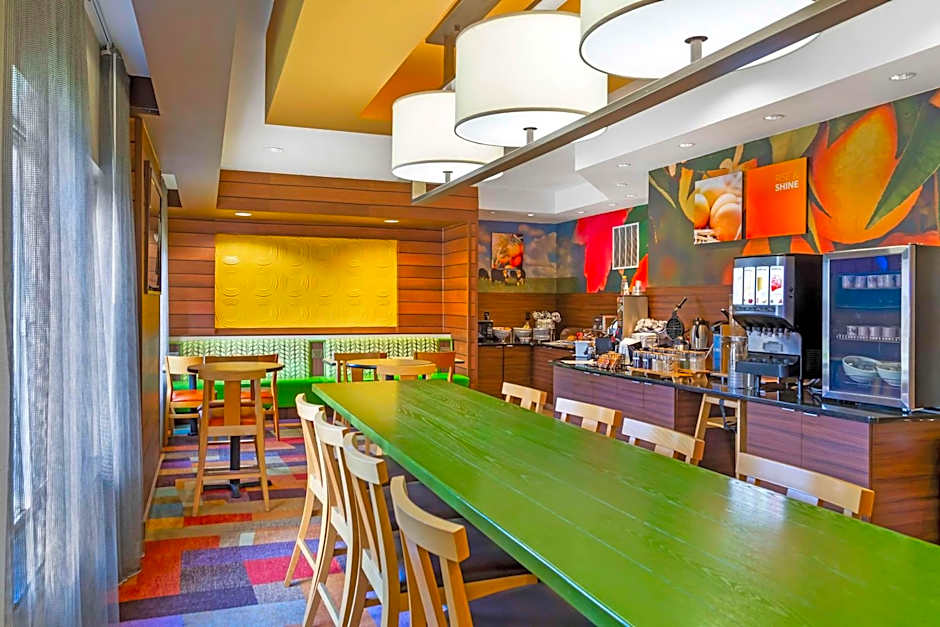 Comfort Inn & Suites Green Bay Stadium Area