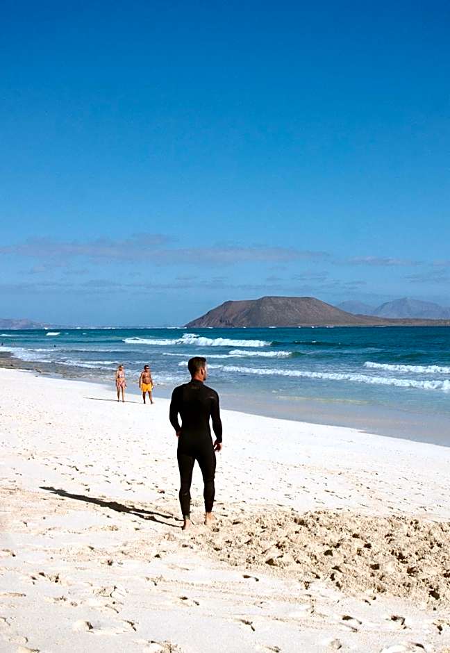 Pura Vida Surf House