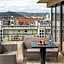 Escala Hotel & Suites