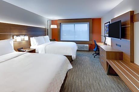 Standard Room with Two Queen Beds