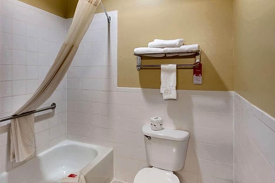 Econo Lodge Lubbock I-27