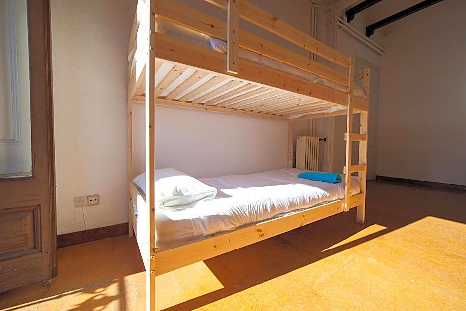 Bed in Girona