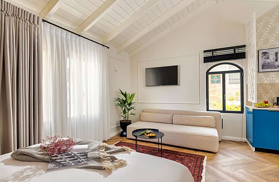 Villa Albi - Machne Yehuda Hotel