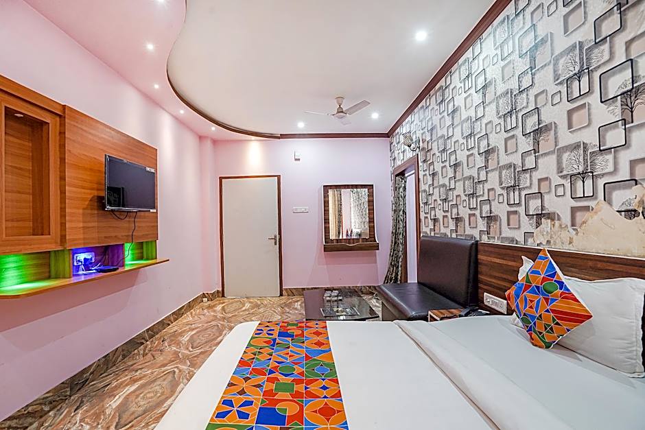 FabHotel Deepak Palace - Assi Ghat