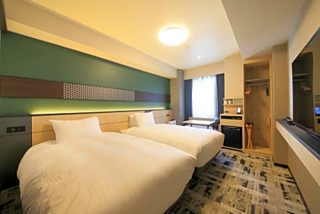 Standard Twin Room - Non-Smoking - Single Use