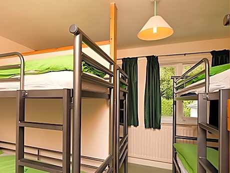 Dormitory Room (5 Adults)