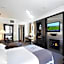 Fifteen Beacon Hotel