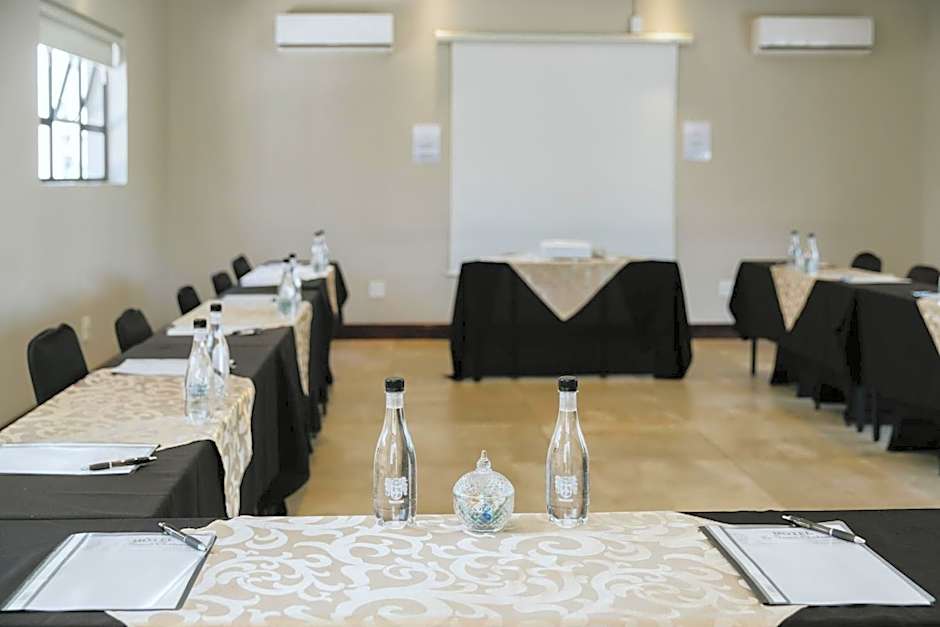 Le Grand Chateau Hotel