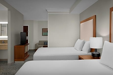 Queen Suite with Two Queen Beds and Trundle Sofa - Hearing Accessible