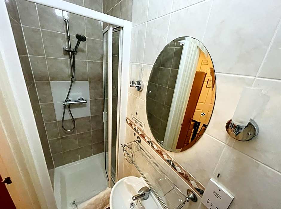 Pickwicks Guest House