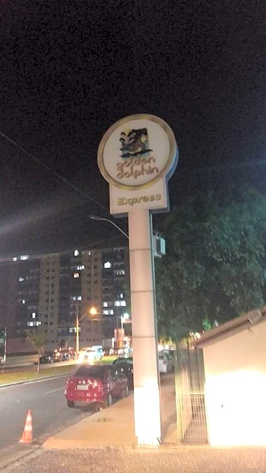 Golden dolphin Express 5pessoas mais 1 criança até 5 anos com toalhas e roupas de cama,lençóis, travesseiros e fronhas e 3 parques aquáticos termais limpeza impostos e taxas já incluso