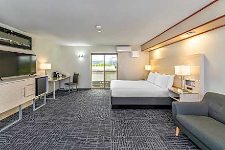 1 Queen Bed, Nonsmoking