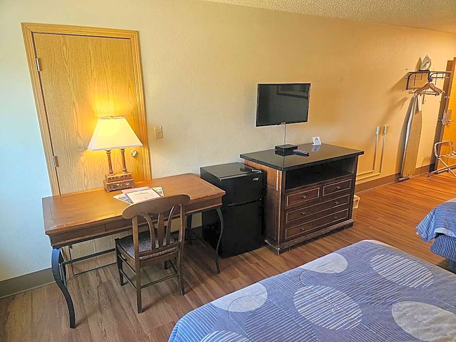 Broadway Inn Conference Center