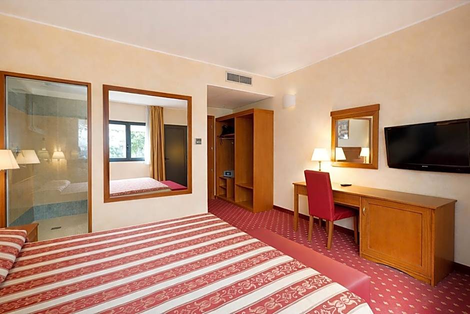 LVG Hotel Collection - Riz