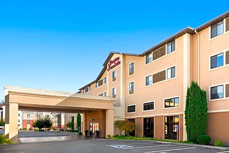 Hampton Inn By Hilton And Suites Burlington