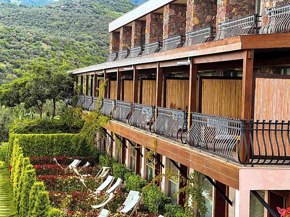 Assos Longevity Hotel