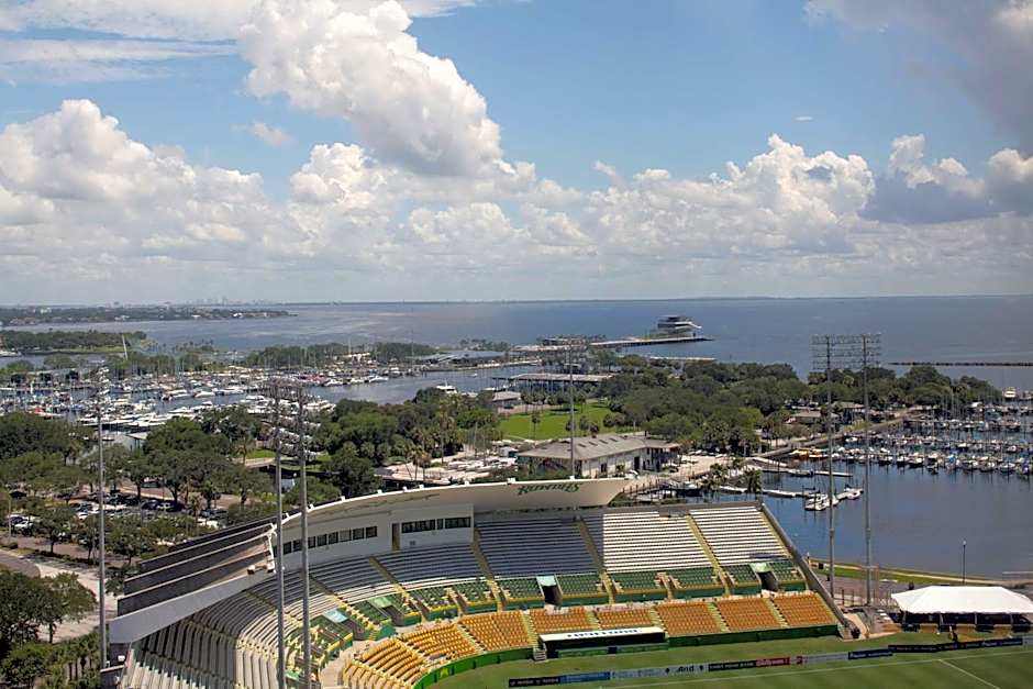 Hilton St. Petersburg Bayfront