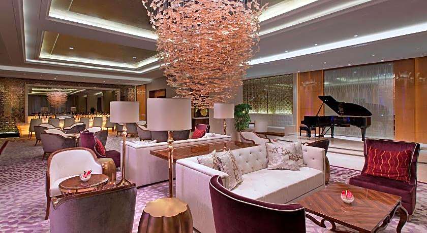 Sheraton Grand Wuhan Hankou Hotel