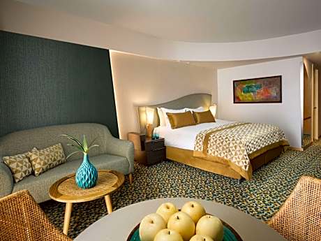 Deluxe Triple Room with Sea View (2 Adults, 1 Child)