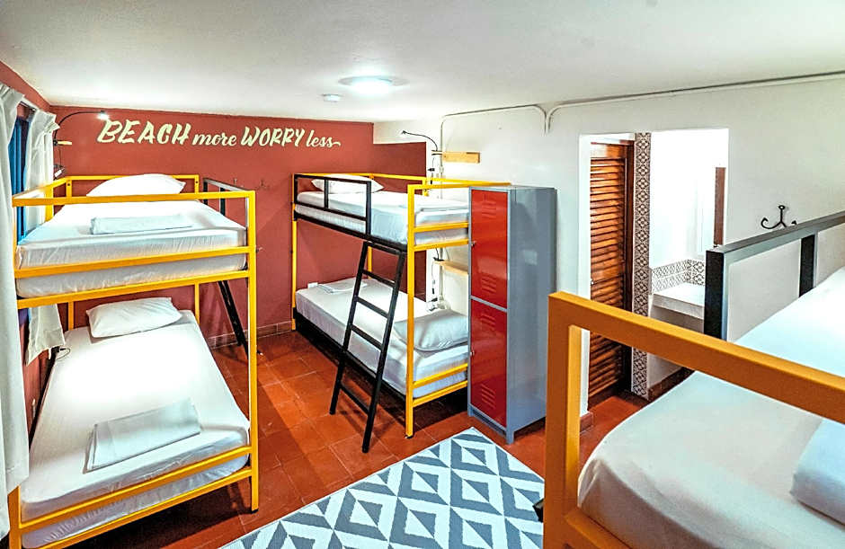 Nilu Cancun Downtown by Selina