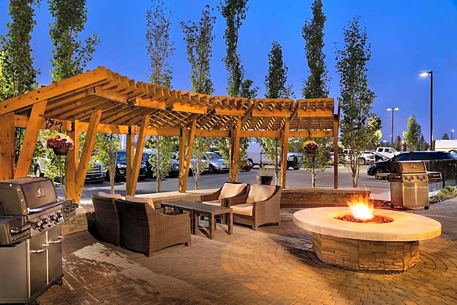 Staybridge Suites West Edmonton By IHG