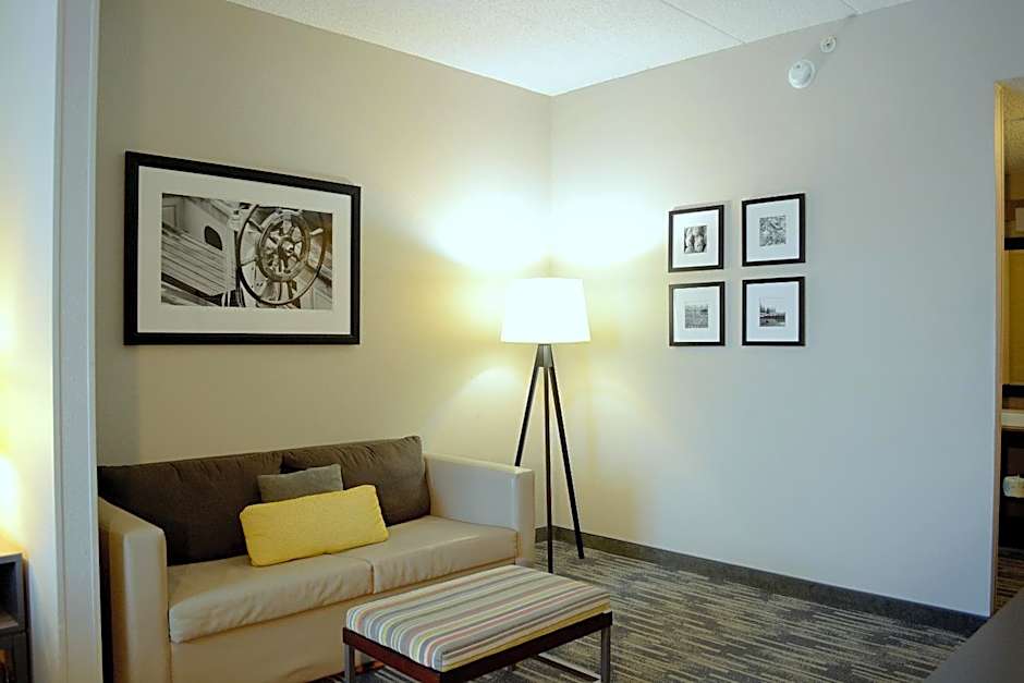 Country Inn & Suites by Radisson, Port Clinton, OH