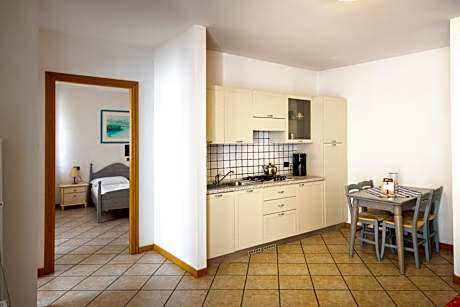 Superior One-Bedroom Apartment
