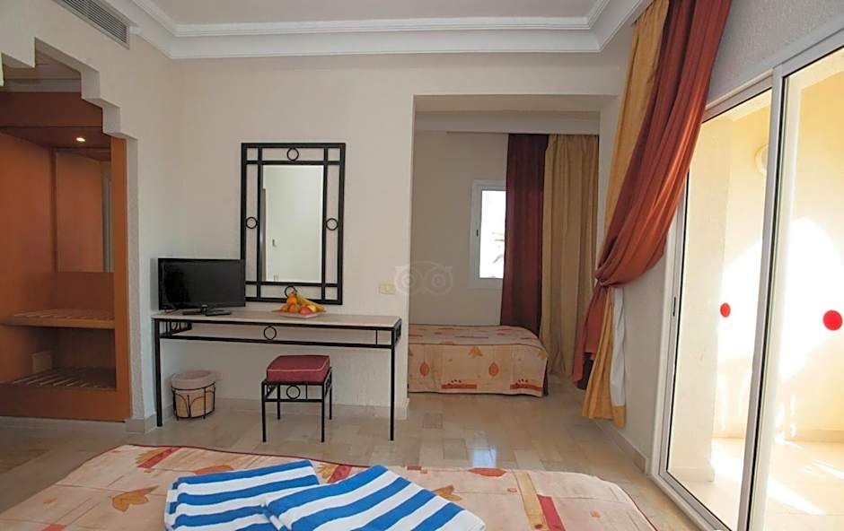 Sol Palmeras Beach - Family Hotel