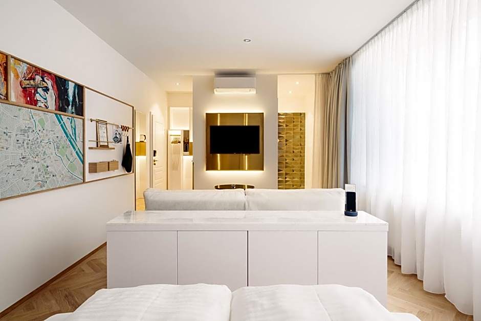 Hotel Schani Salon