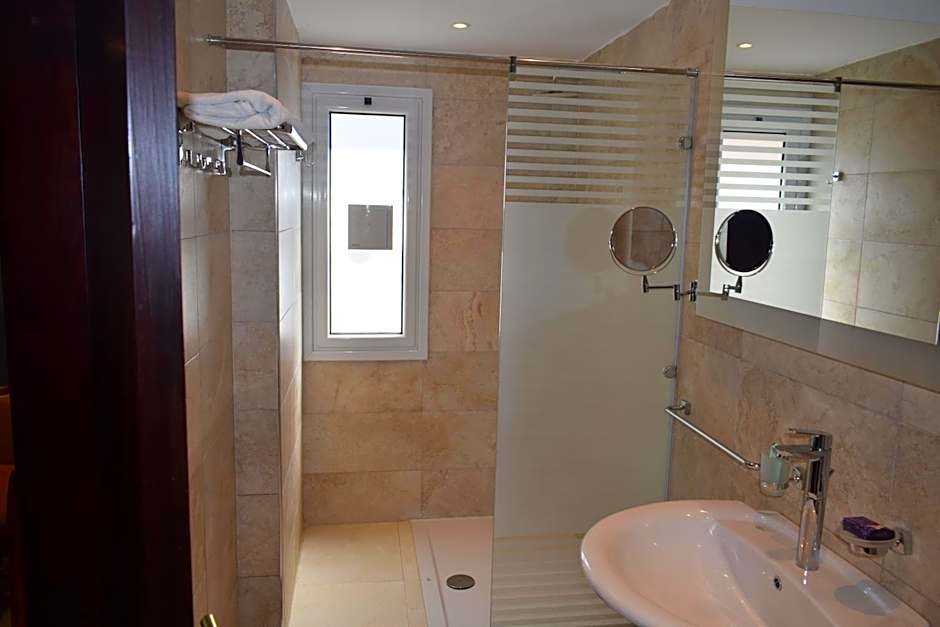 Omar El Khayam Al Minya Hotel