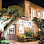 Alacati Cadde 75 Luxury Hotel