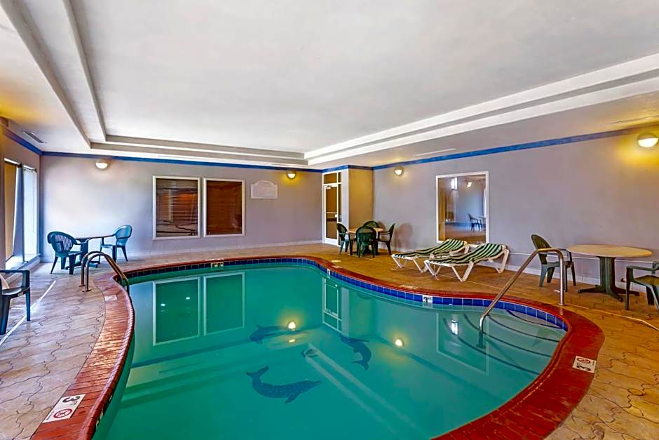 Comfort Inn & Suites Chesapeake