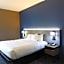 Comfort Suites