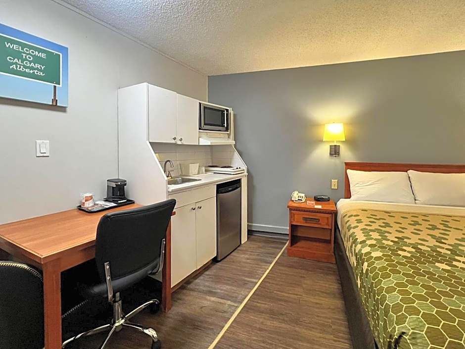 Econo Lodge Motel Village